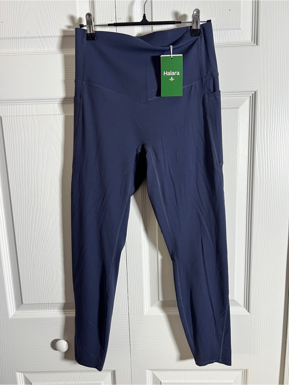 HALARA Deep Navy High-Waist Leggings with Side Pockets